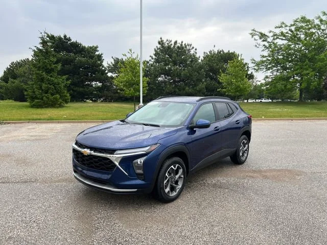 2024 Chevrolet Trax LT's photo