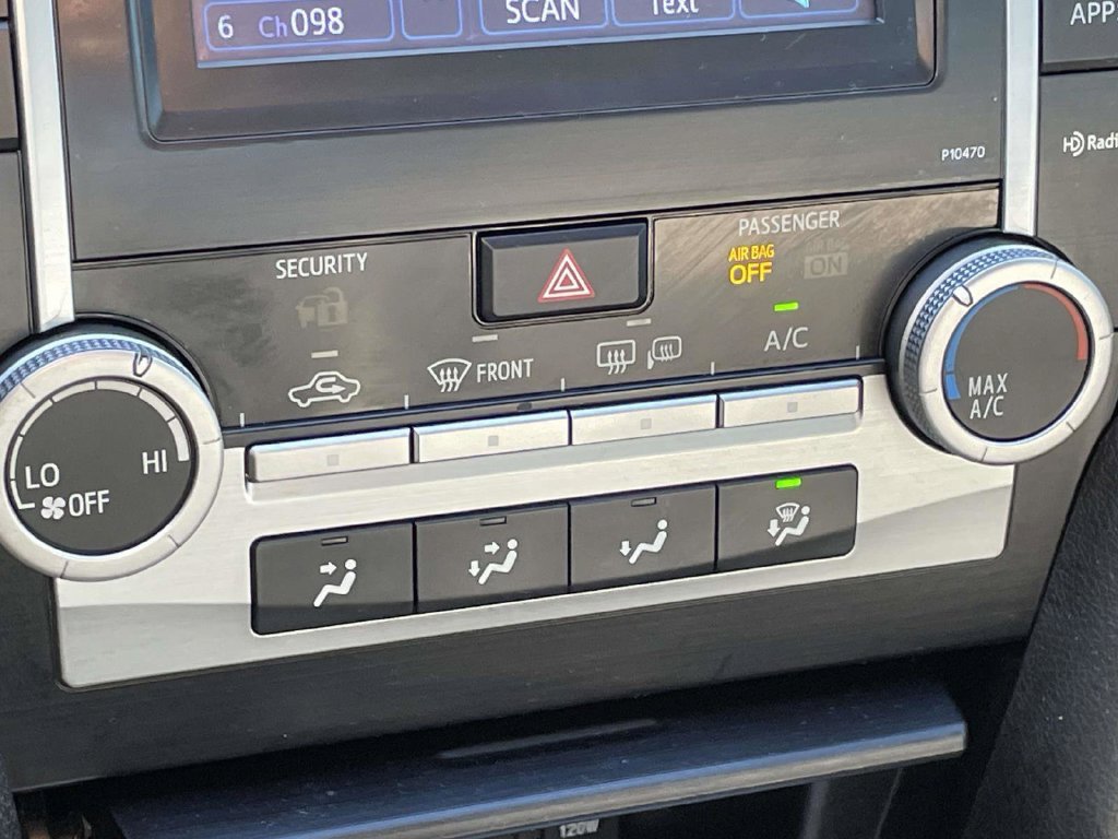Used 2014 Black Toyota SE image 26