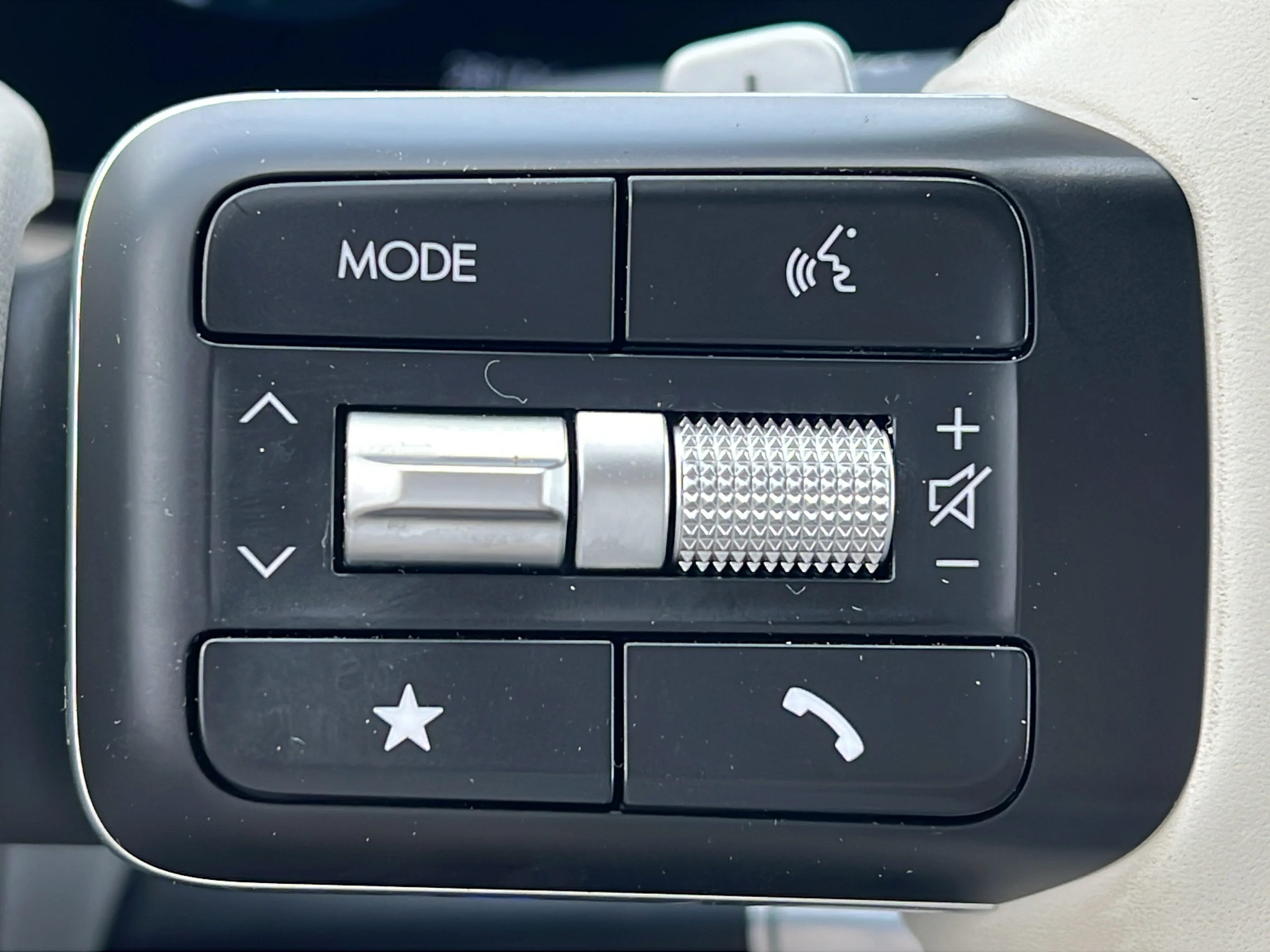 Used 2025 Ecotronic Gray Hyundai Calligraphy image 24