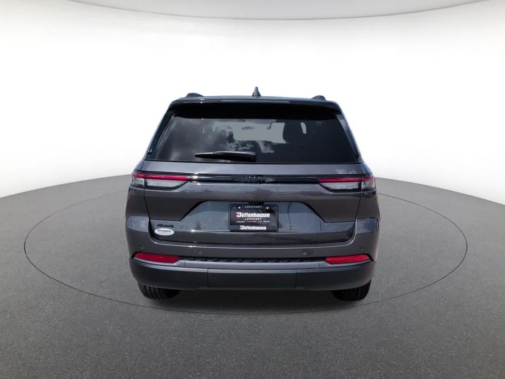 New 2026 Baltic Gray Metallic Clearcoat Jeep Altitude image 8