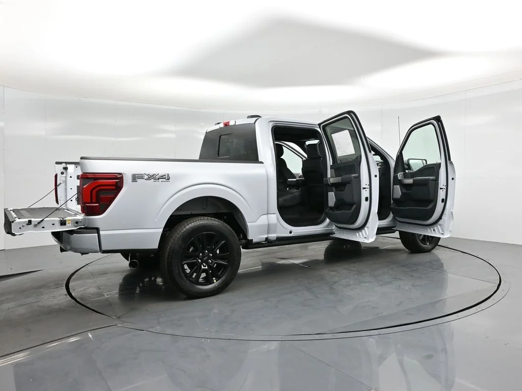 2025 Ford F-150 Platinum - Photo 5