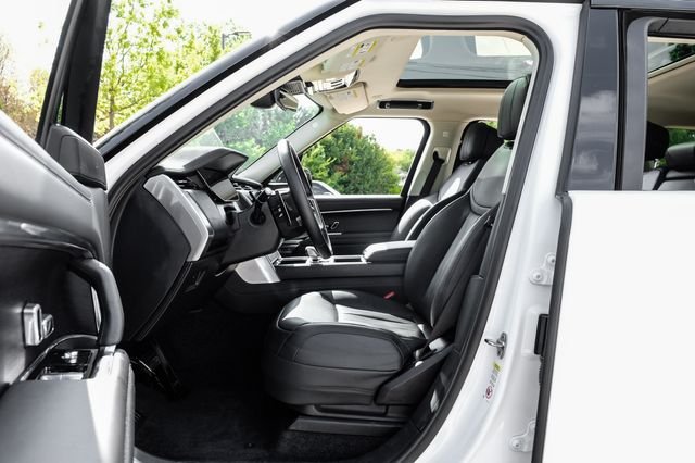 Certified Used 2024 White Land Rover SE image 3