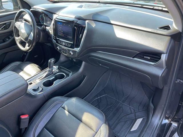 Used 2020 MOSAIC BLACK METALLIC Chevrolet LT Leather image 17