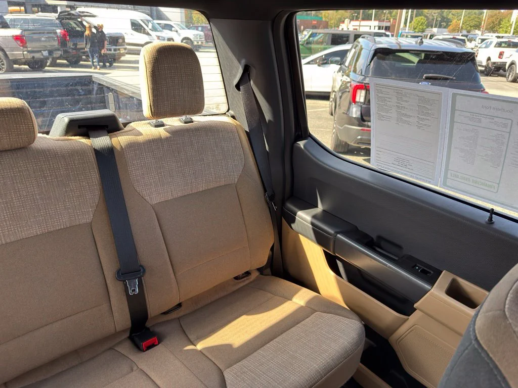 Used 2023 Blue Ford XLT image 13