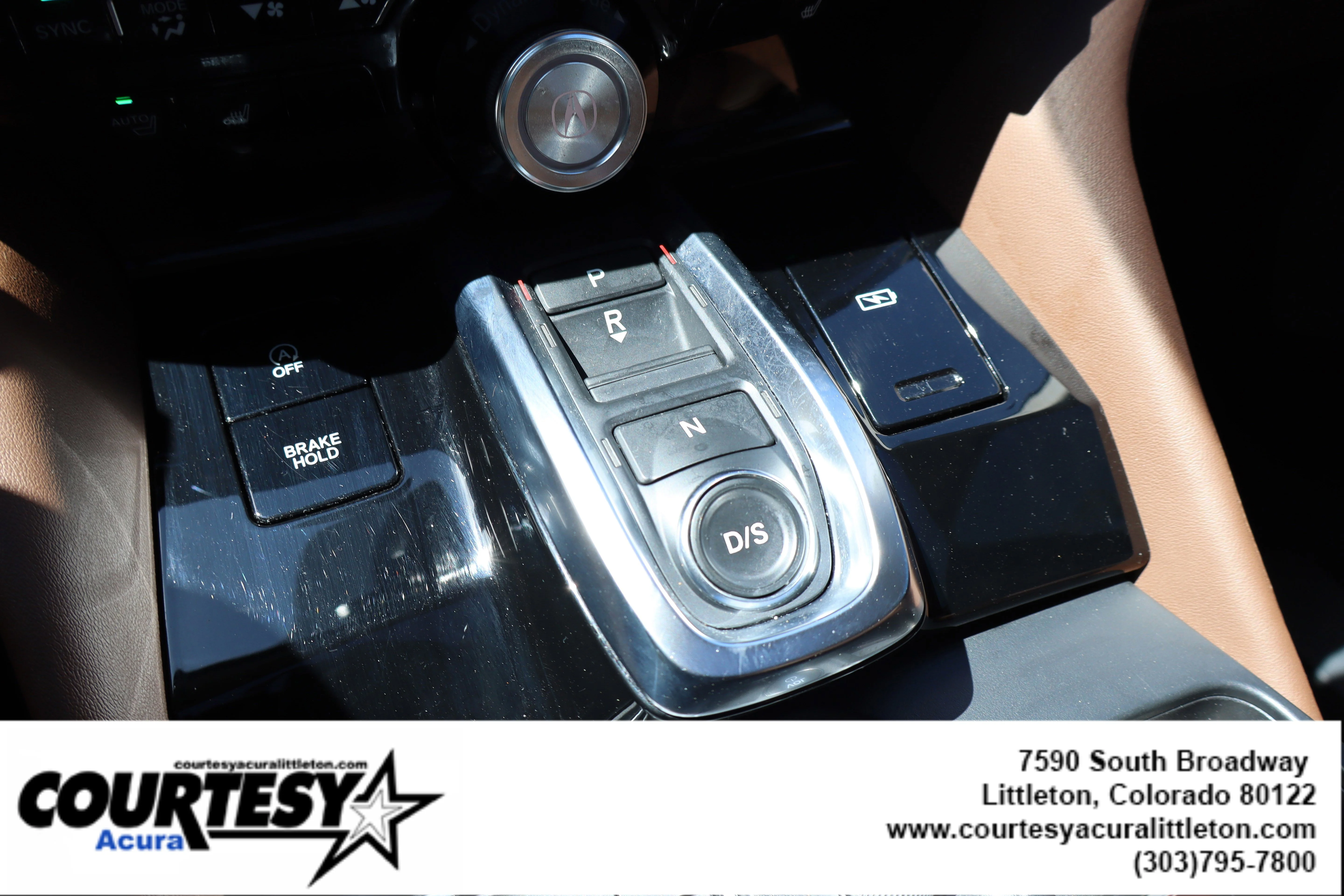 Used 2024 Liquid Carbon Metallic Acura SH-AWD TECH image 57