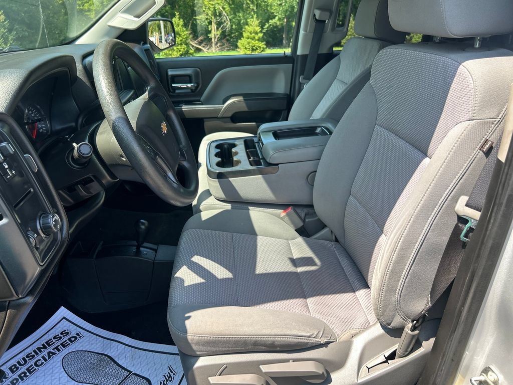 2018 Chevrolet Silverado 1500 Custom - Photo 11