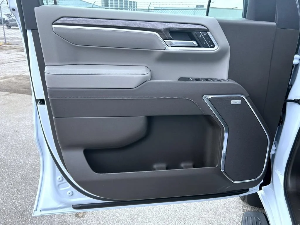 New 2026 Polar White Tricoat Chevrolet LTZ image 9