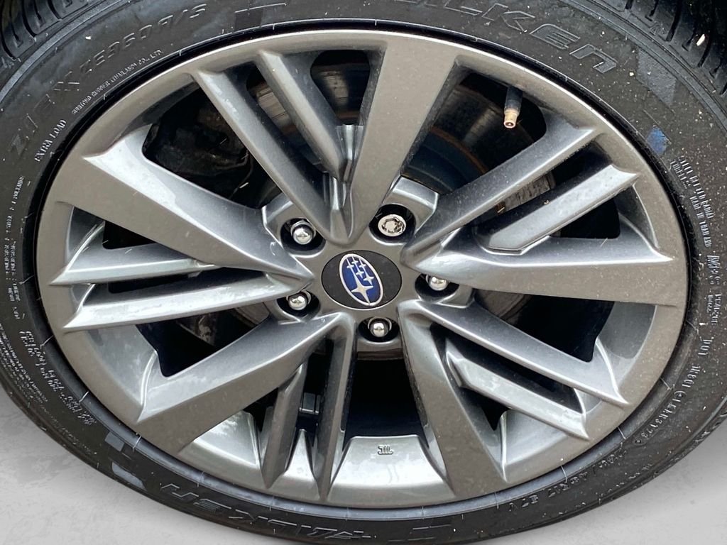 Used 2023 Silver Subaru Base image 27