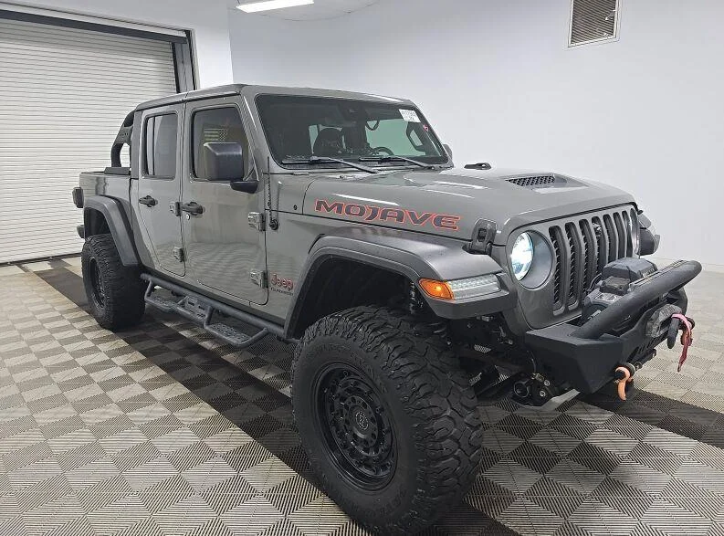 Used 2021 Sting-Gray Clearcoat Jeep Mojave image 6