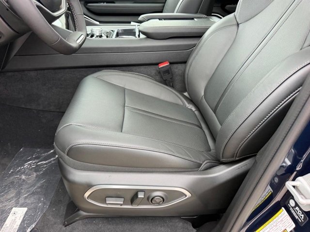 New 2026 Fathom Blue Pearl-Coat Exterior Paint Jeep Upland image 23