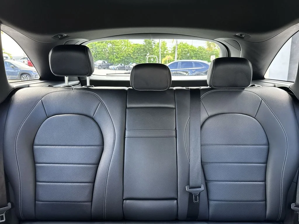 Used 2018 Polar White Mercedes-Benz GLC 300 image 18