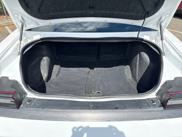 Used 2014 Bright White Clearcoat Dodge R/T Plus image 5