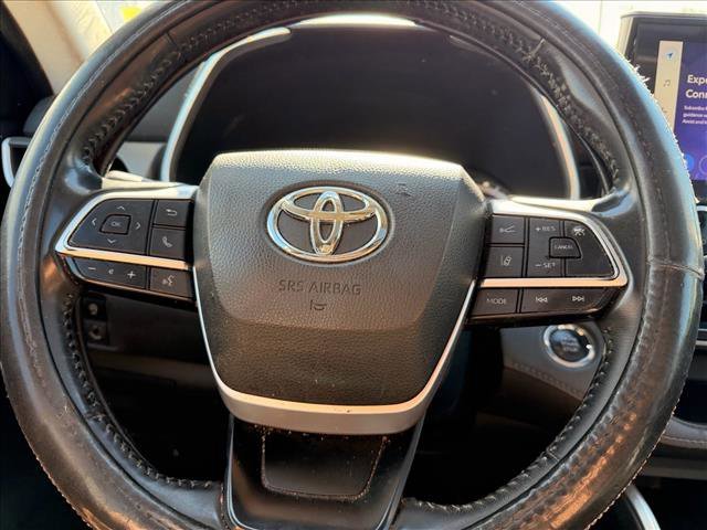 Used 2023 Grey Toyota L image 14