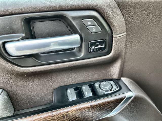 Used 2020 WHITE FROST TRICOAT GMC Denali image 16
