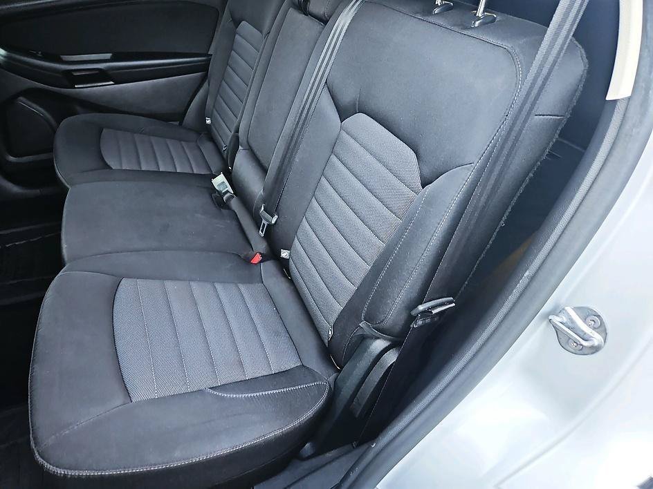 Used 2016 Ingot Silver Ford SE image 10