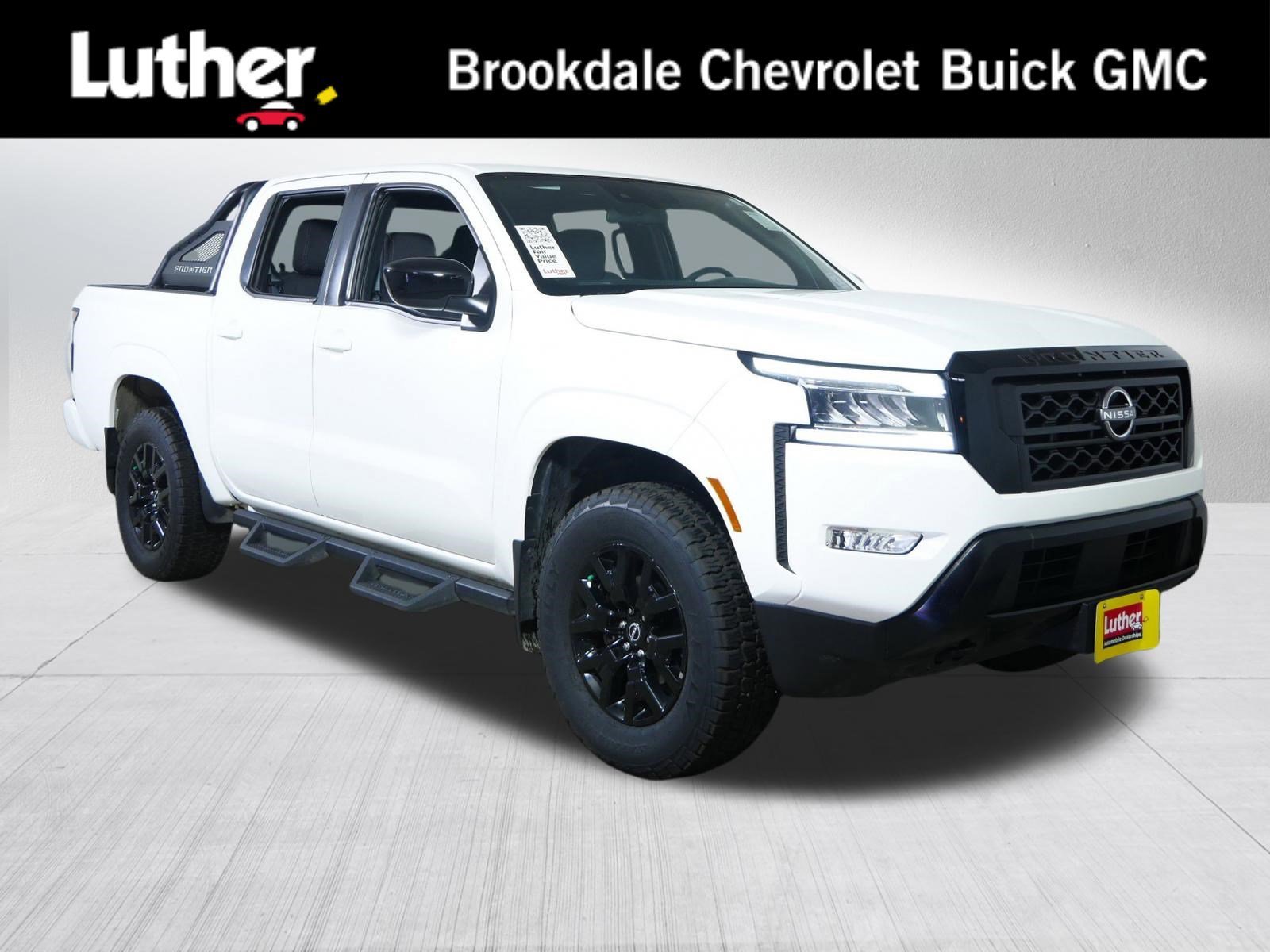 2023 Nissan Frontier SV Crew Cab 4X4 SWB's photo