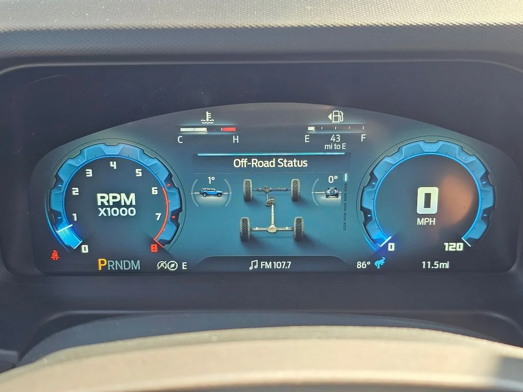 New 2025 Azure Gray Metallic Tri-Coat Ford Badlands® image 27