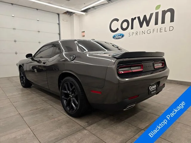 Used 2021 Granite Crystal Clearcoat Metallic Dodge SXT image 3