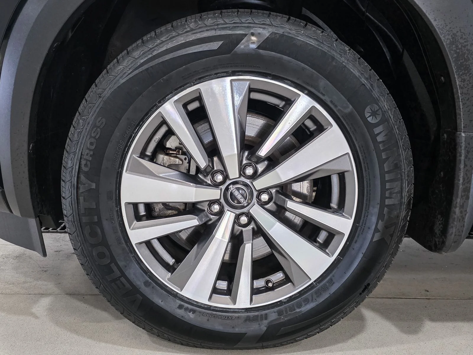 Used 2023 Black Nissan SL image 18