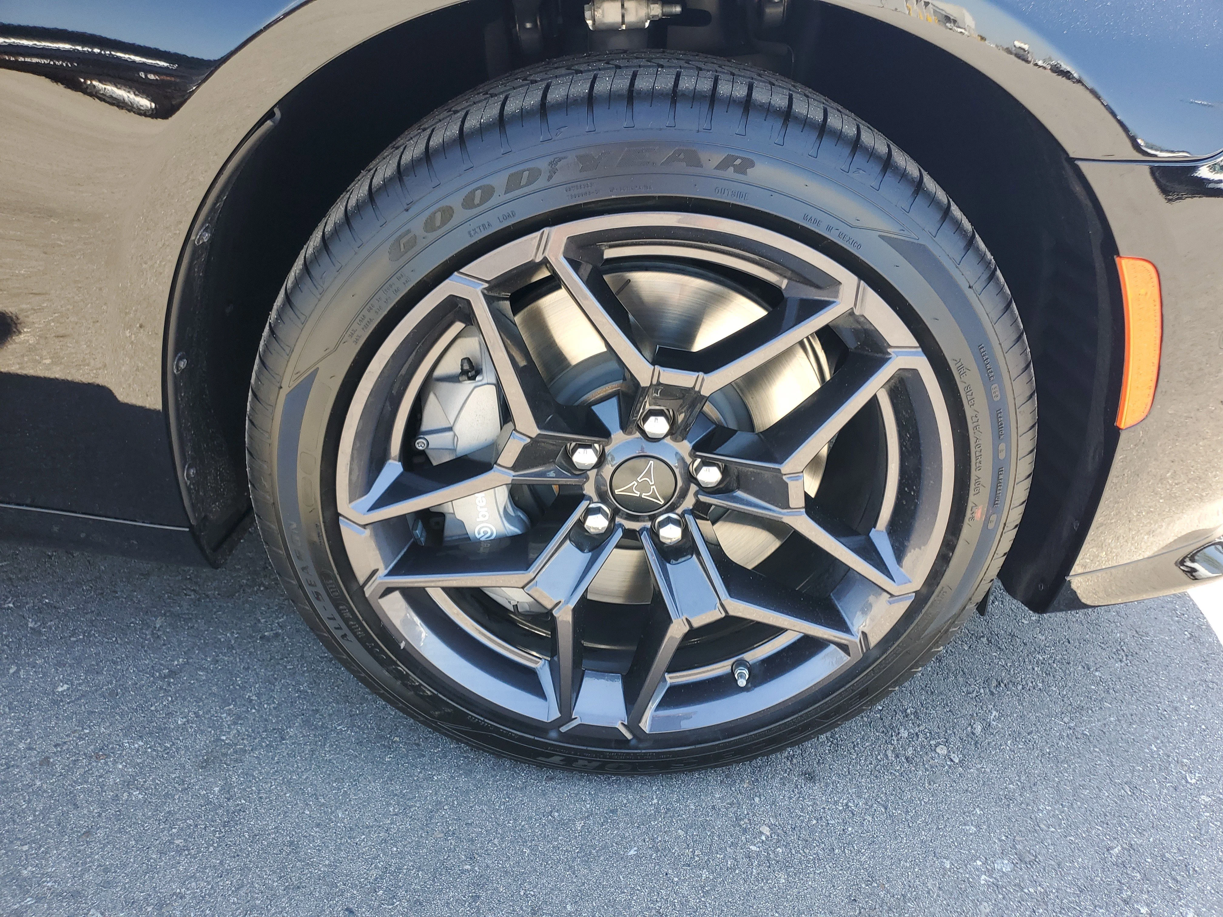 New 2026 Diamond Black Crystal Pearlcoat Dodge R/T image 11