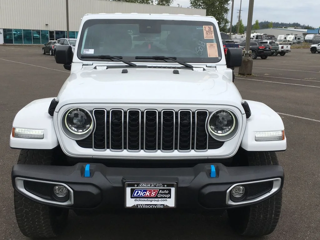 Used 2024 White Jeep Sahara 4xe image 9