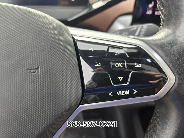 Used 2021  Volkswagen Pro S image 26