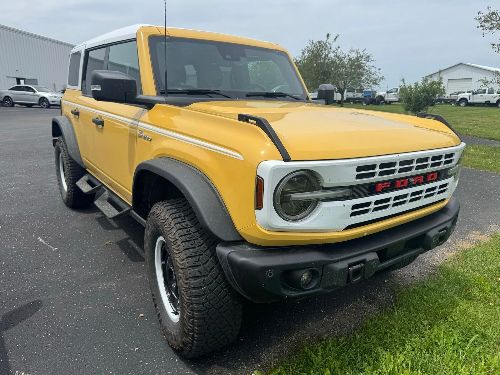 2023 Ford Bronco Heritage Limited Edition's photo