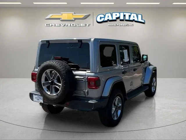 Used 2018 Silver Jeep Sahara 4x4 image 5
