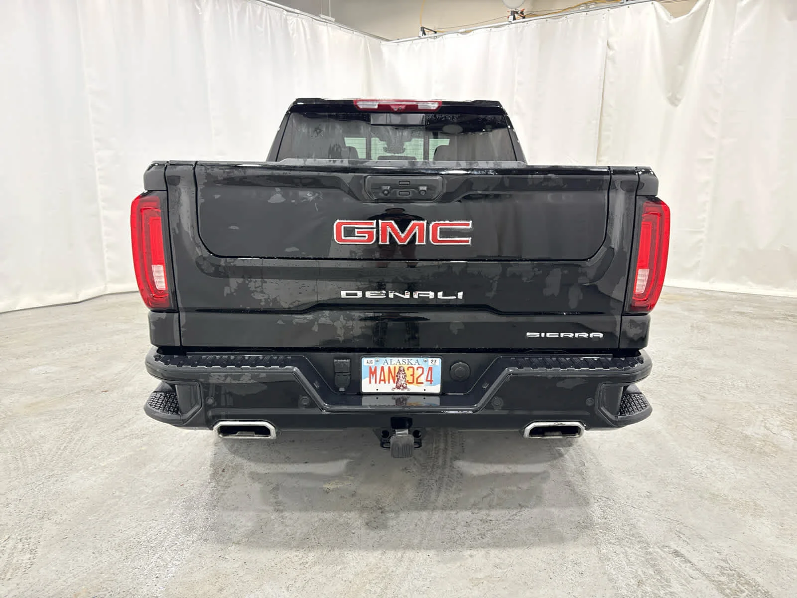 Used 2025 Onyx Black GMC Denali image 4