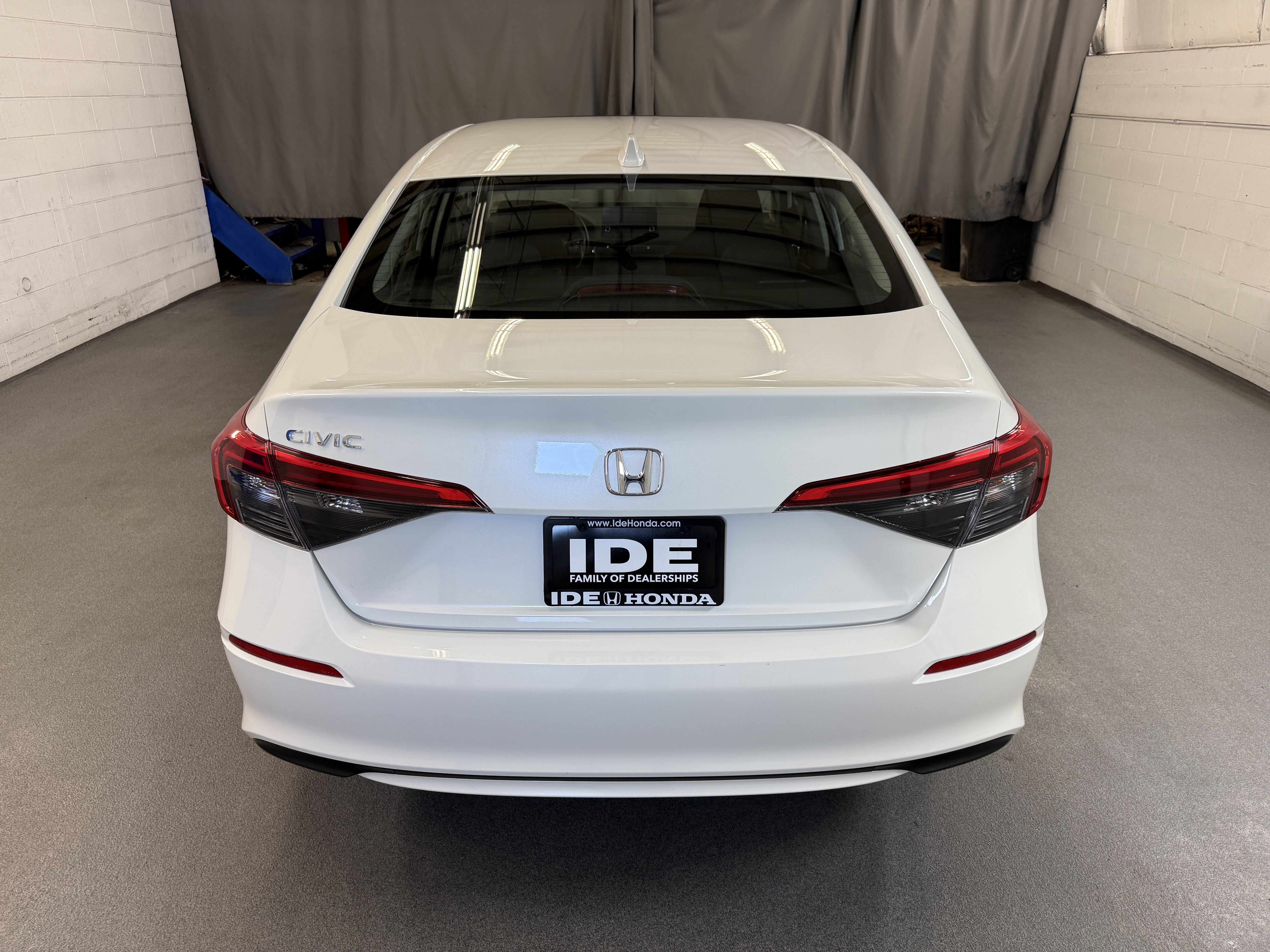 Certified Used 2023 Platinum White Pearl Honda EX image 34
