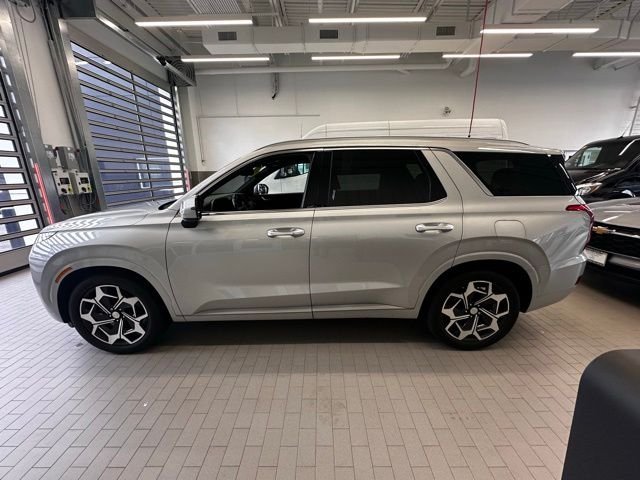 Used 2022 Silver Hyundai Calligraphy image 6
