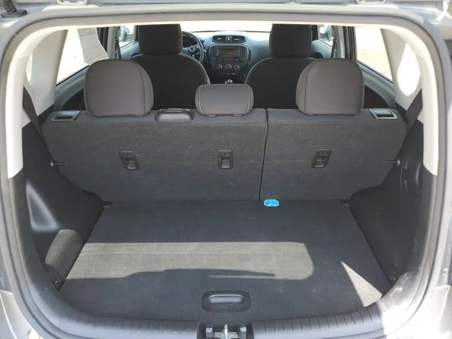 Used 2014 Gray Kia Base image 9
