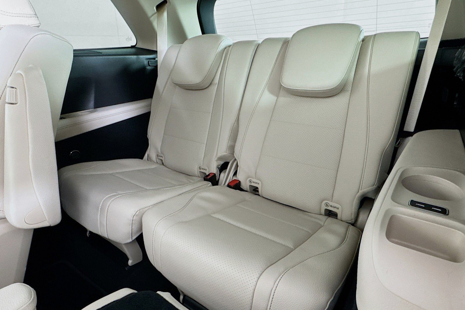 New 2026 Polar White Mercedes-Benz GLS 450 4MATIC® SUV image 8