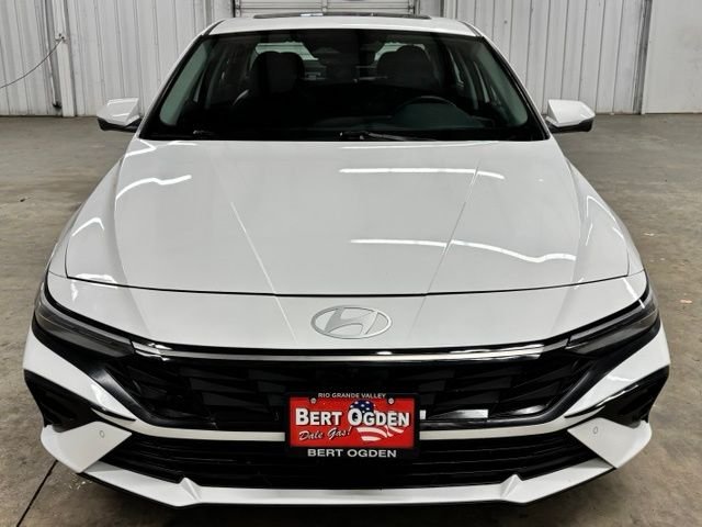 Used 2024 White Hyundai Limited image 2