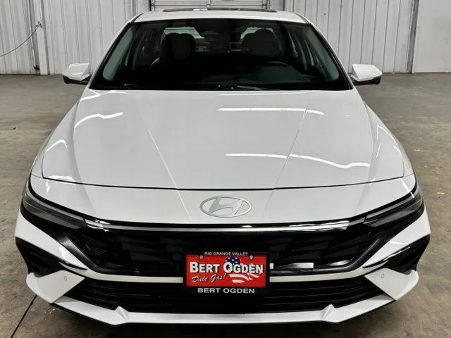 Used 2024 White Hyundai Limited image 2
