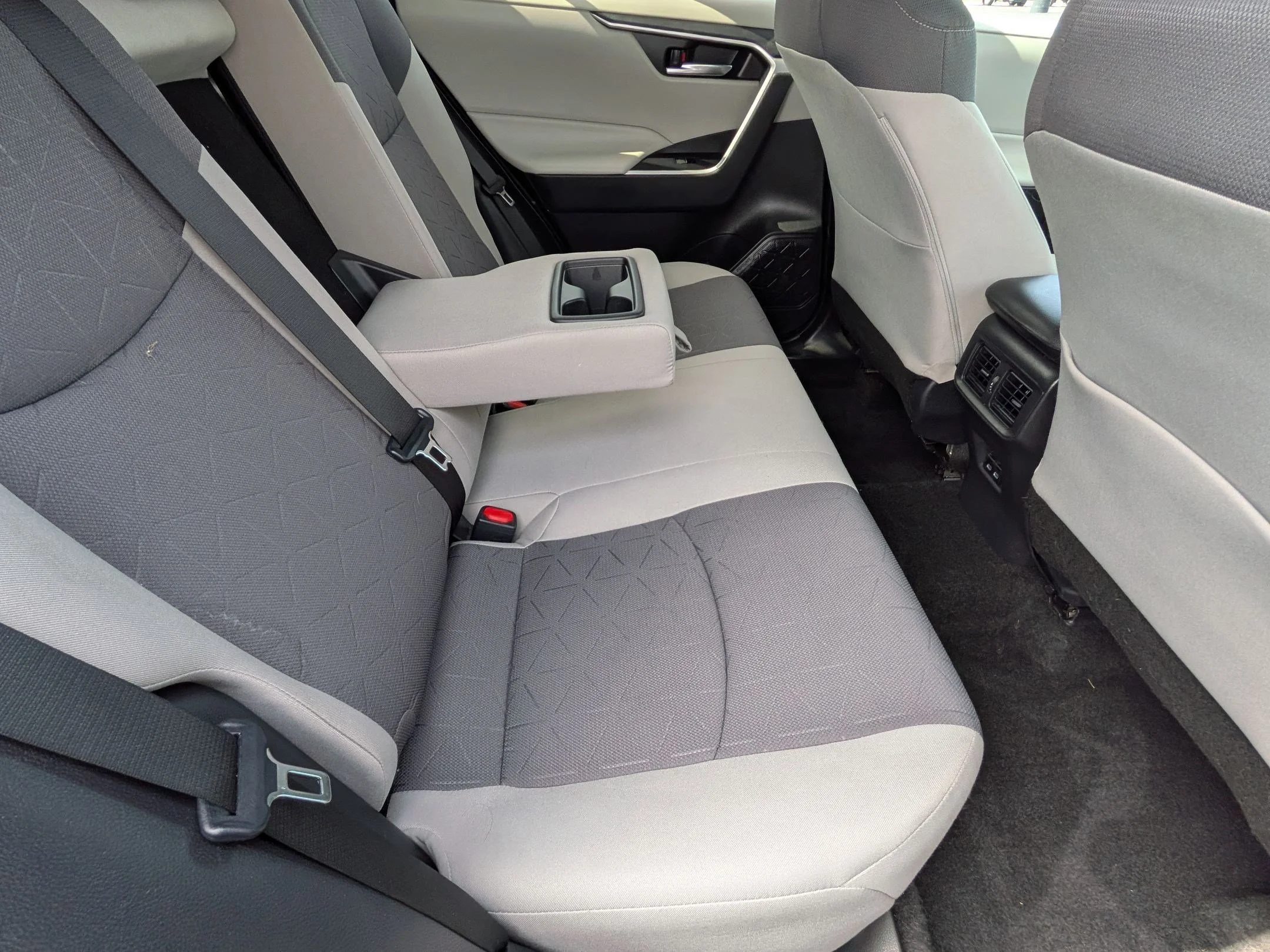 Used 2022 Midnight Black Metallic Toyota XLE image 21