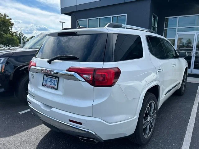 Used 2018 White GMC Denali image 9