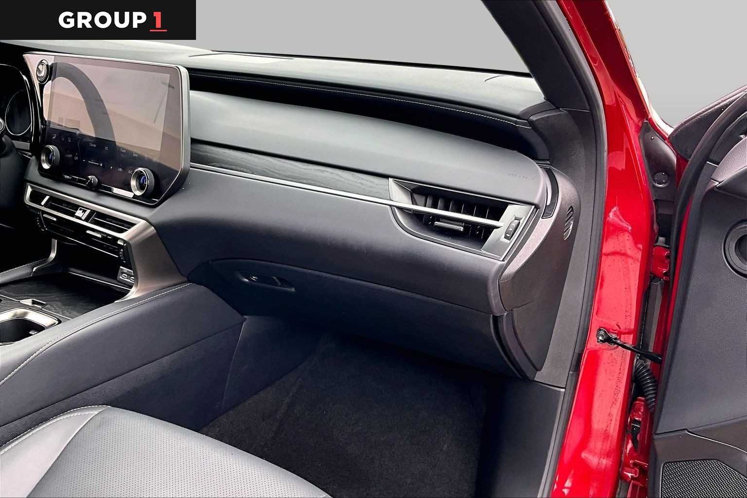 Used 2023 Matador Red Mica Lexus Premium image 16