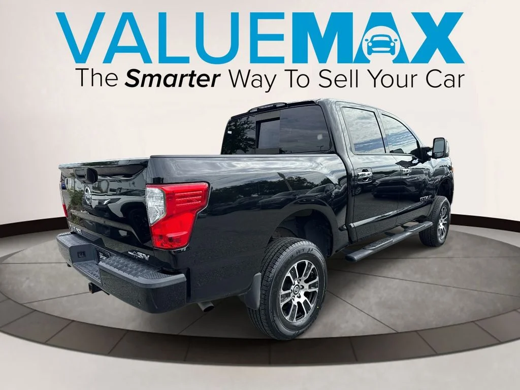 Used 2021 Black Nissan SV image 3