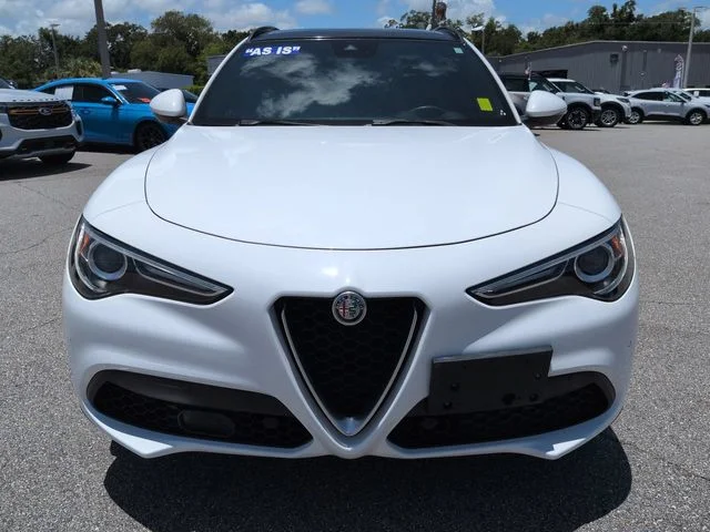 Used 2019 White Alfa Romeo Ti Sport image 9