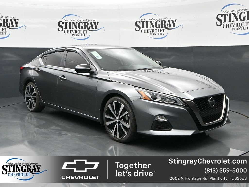 2022 Nissan Altima SR