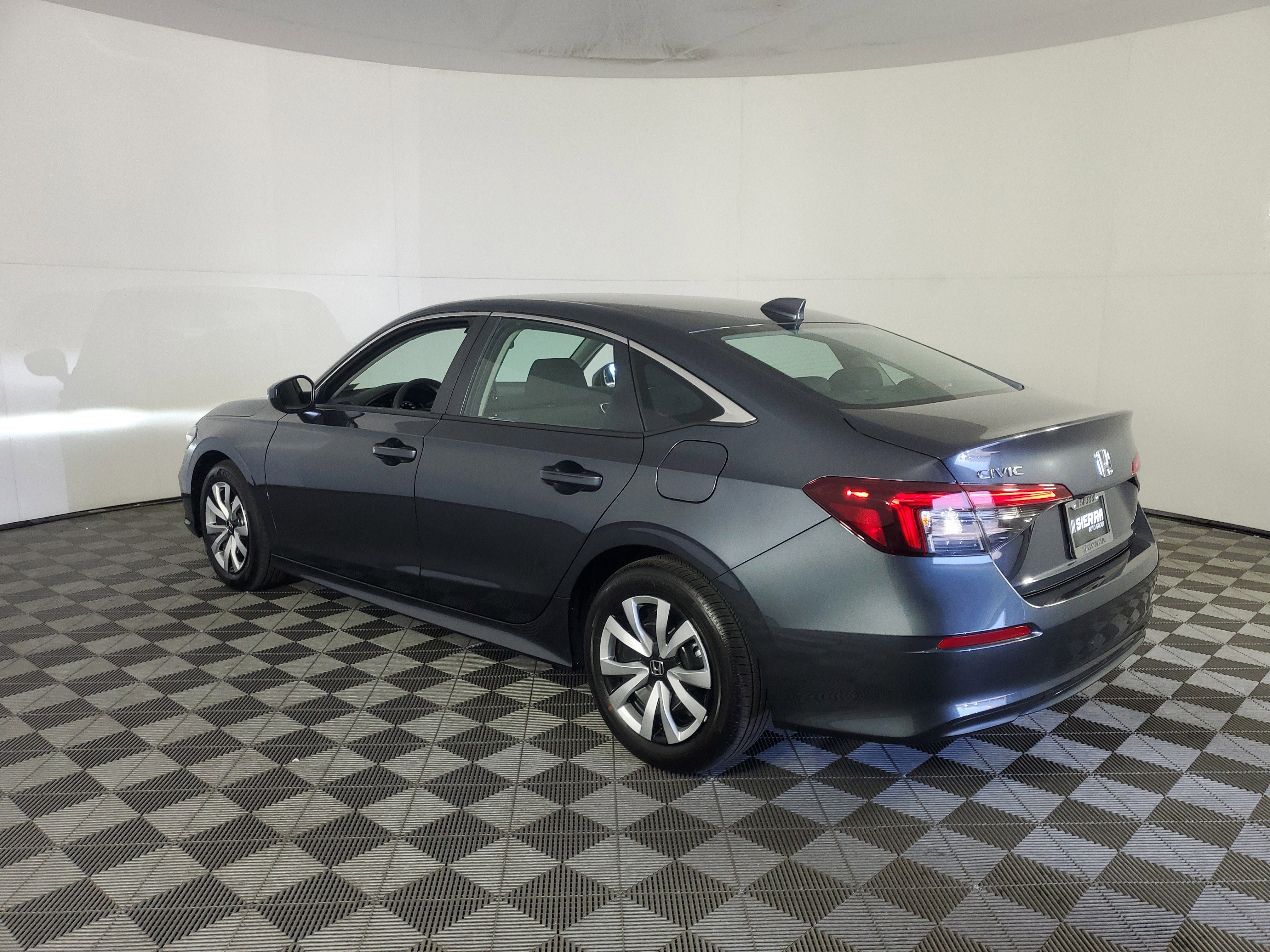 Used 2026 Meteorite Gray Metallic Honda LX image 6
