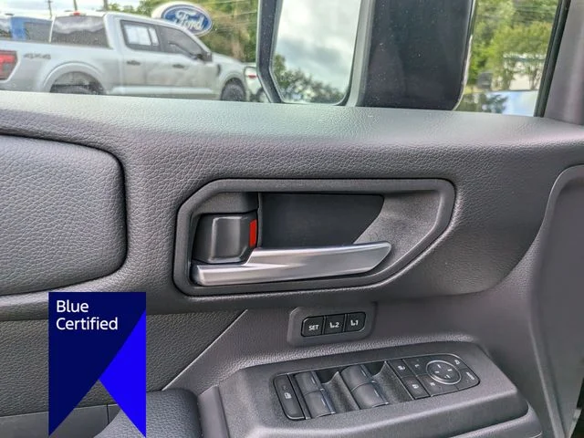 Used 2025 Black Toyota Base image 12