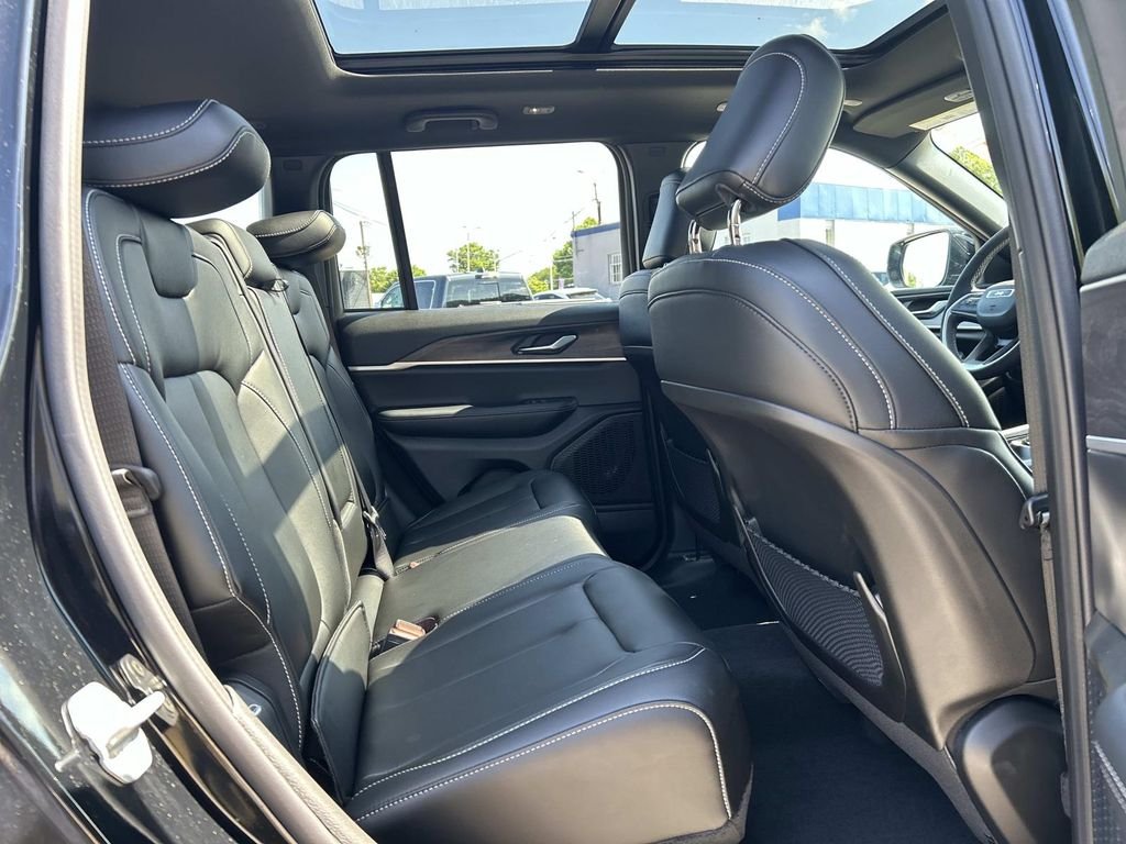 Used 2025 Black Jeep Limited image 18