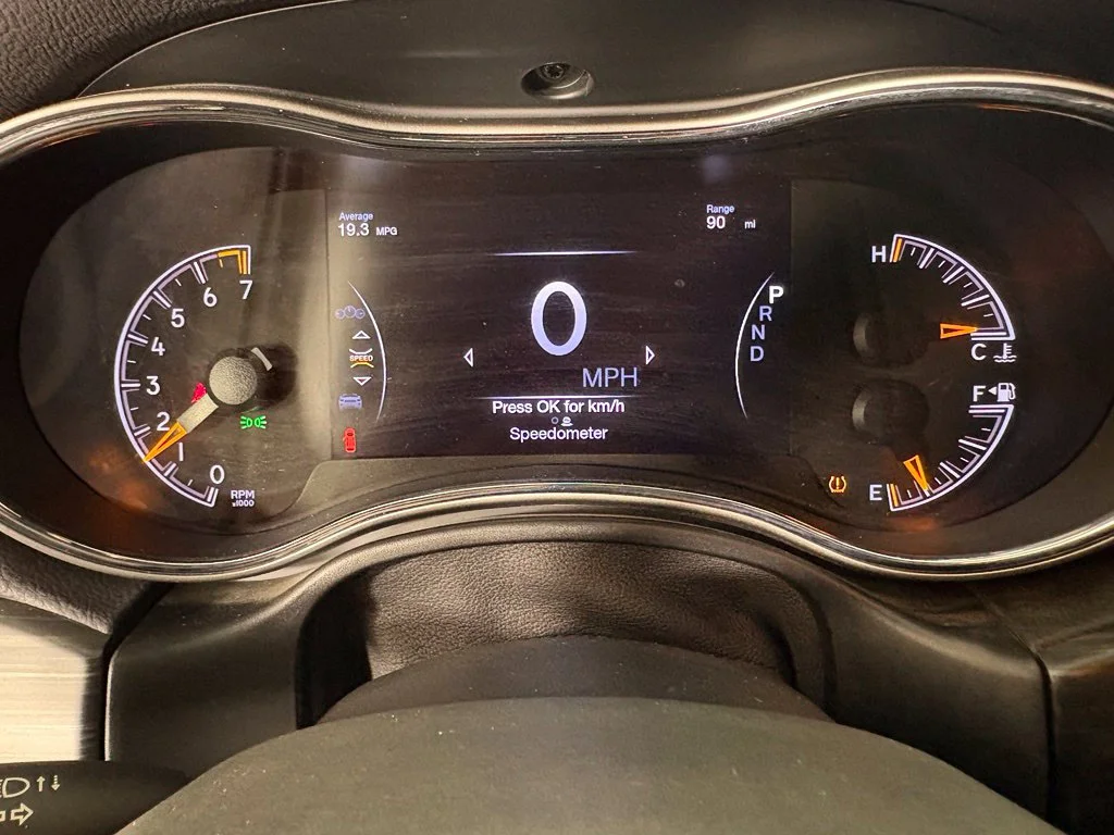 Used 2019 White Jeep Altitude image 26