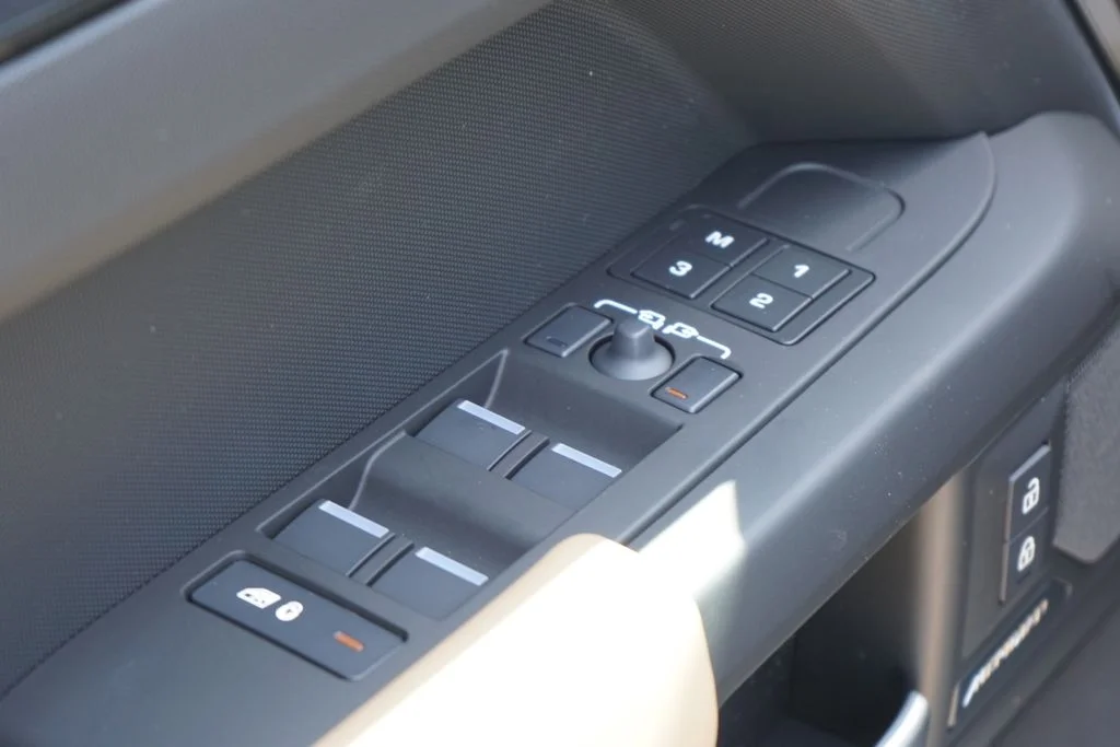 New 2026 Gray Land Rover S image 21
