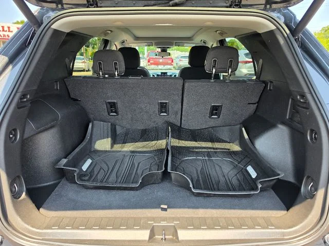 Used 2020 Gray Chevrolet LT image 17