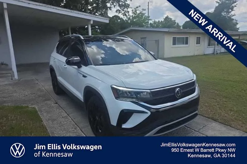 2023 Volkswagen Taos 1.5T SE's photo