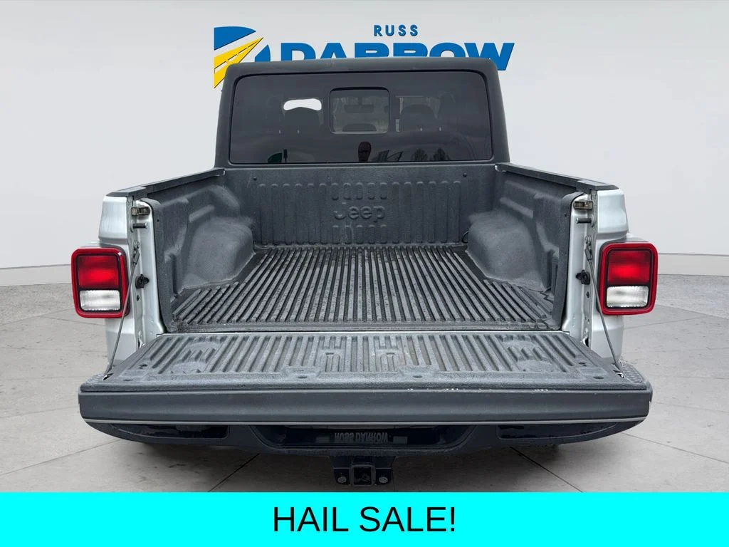 Used 2023 Silver Jeep Sport S image 25
