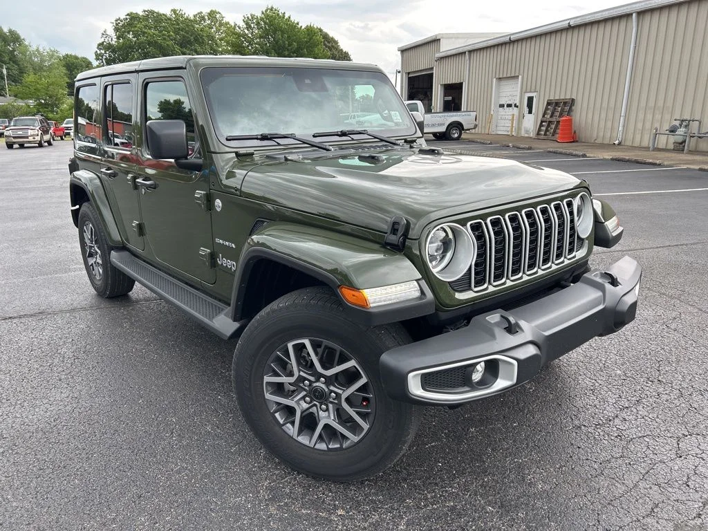 2024 Jeep Wrangler Sahara's photo